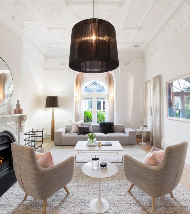 living-room-2021-08-26-20-03-40-utc-e1677636638699.jpg